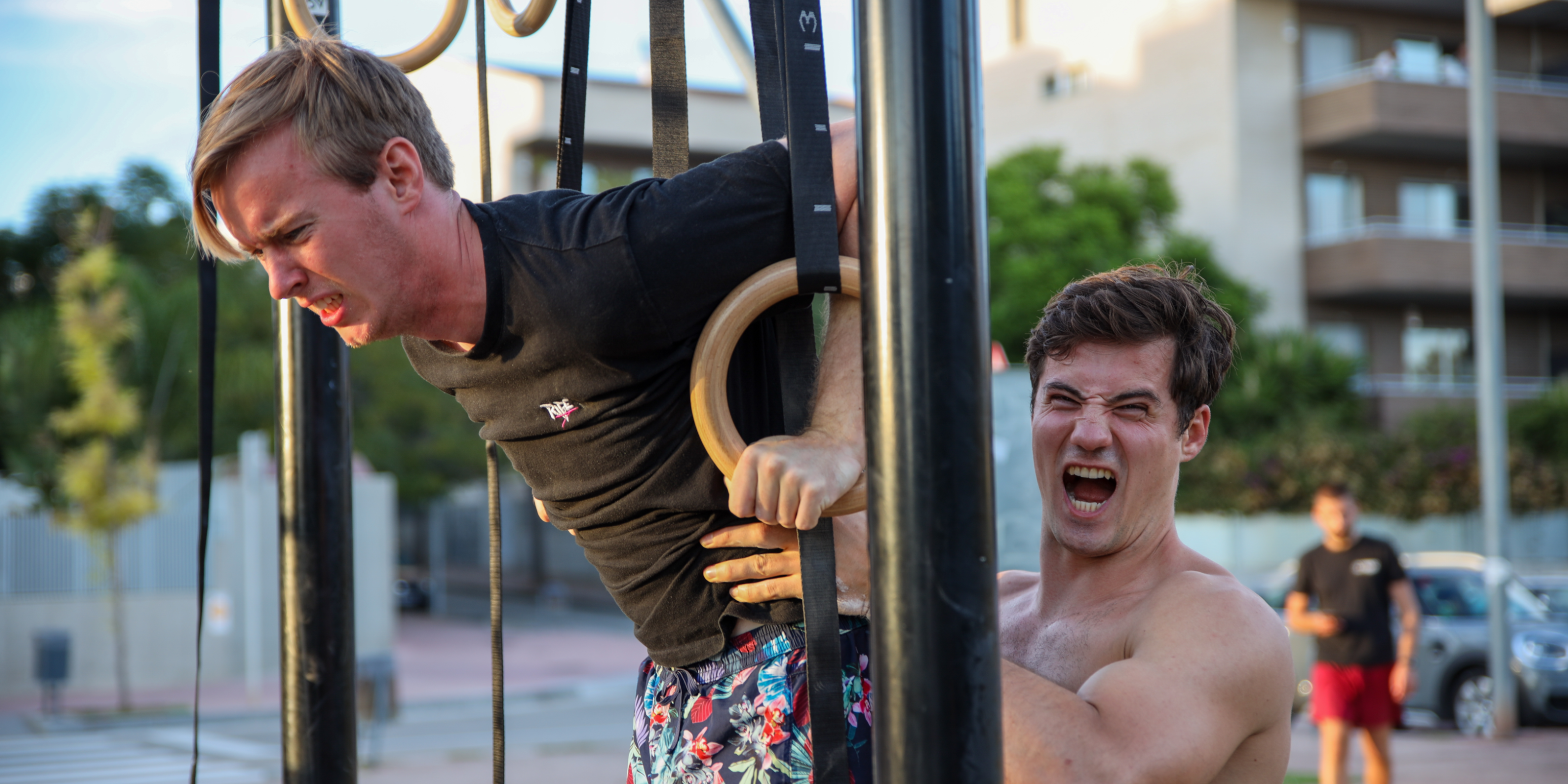 muscle up an turnringen hilfestellung